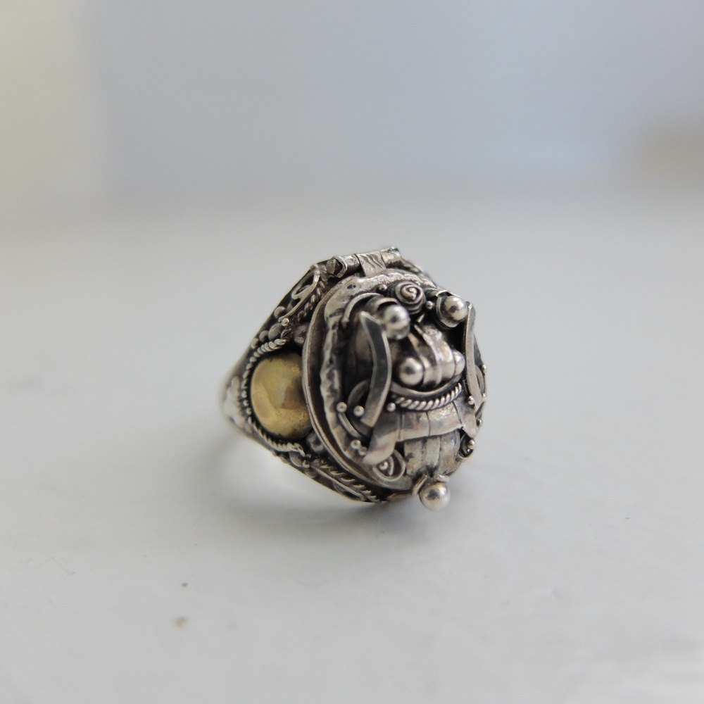 vintage poison ring